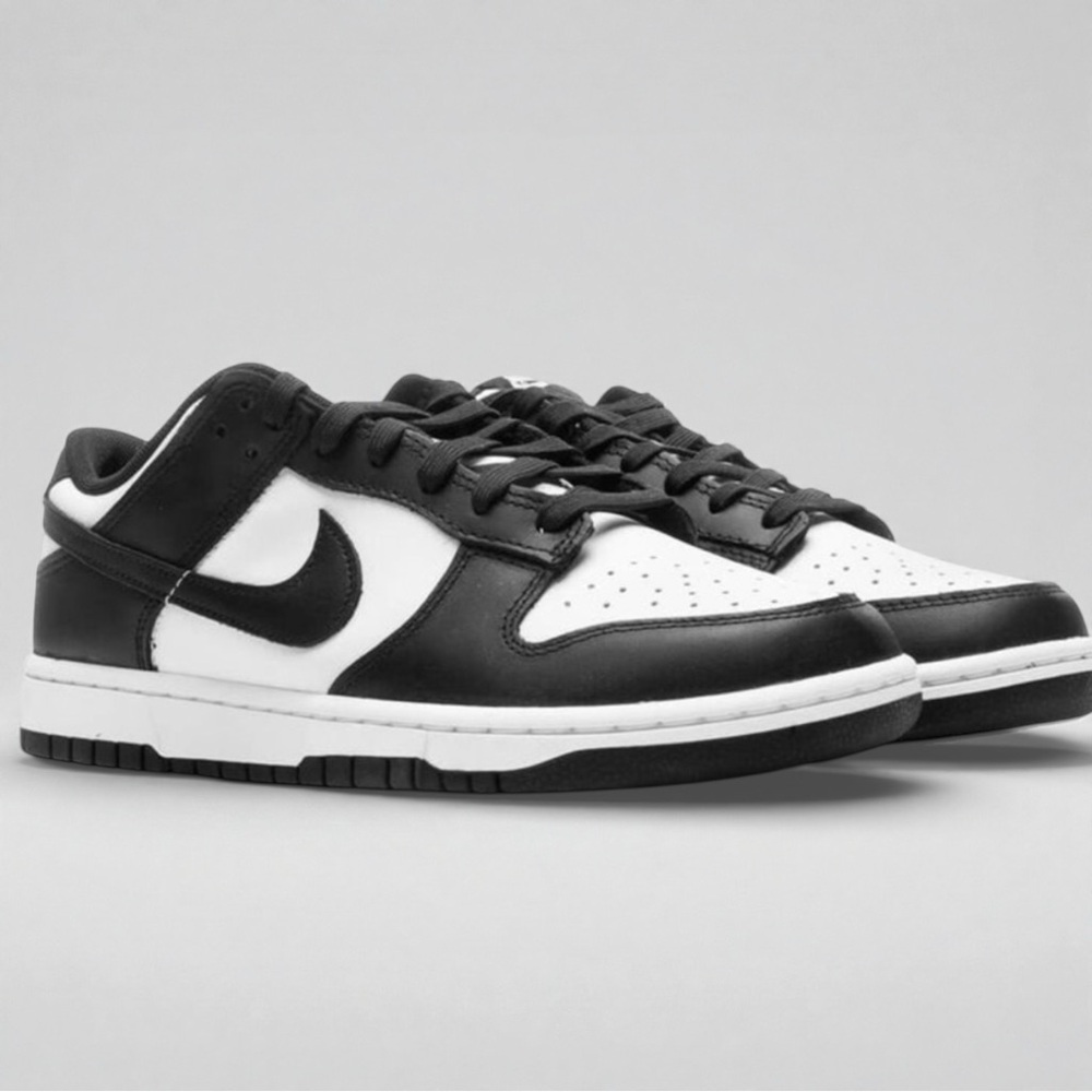 Nike Dunk Low Pandas